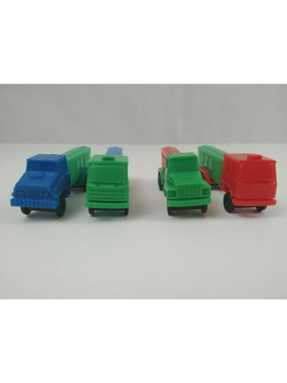 Vintage Lot of 4 Semi Truck Pez Dispensers Different Colors & Trucks (B)
